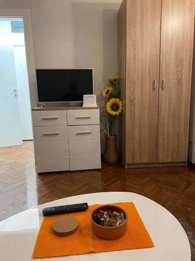 Apartment Dada Center Of Belgrado Buitenkant foto